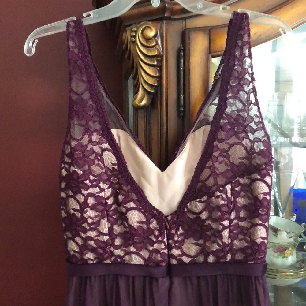 Gown - Picture 4 of 5